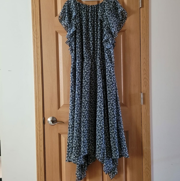 Floral midi dress - Picture 2 of 4